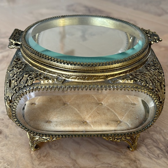 Vintage Antique Jewellery Box Brass and bevelled Glass Velvet bottom Inside - Picture 7 of 7